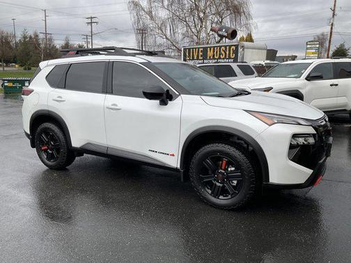 2026 Nissan Rogue Rock Creek