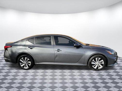 Gun Metallic 2019 Nissan Altima 2.5 S