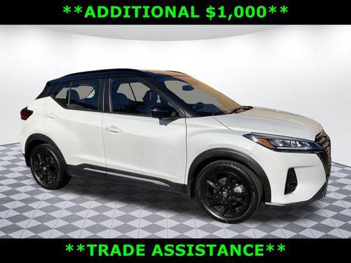 2023 Nissan Kicks SR