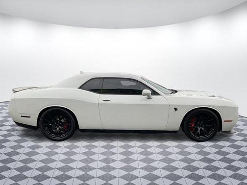 2015 Dodge Challenger SRT Hellcat