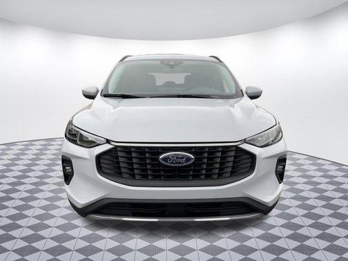 Space Silver Metallic 2025 Ford Escape Platinum