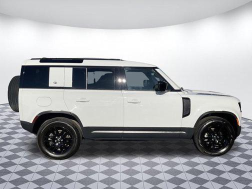 2024 Land Rover Defender 110 P300