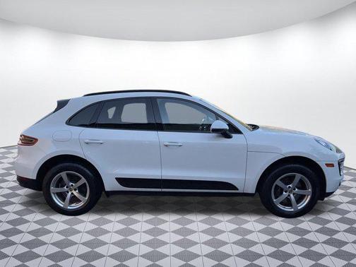 2017 Porsche Macan AWD
