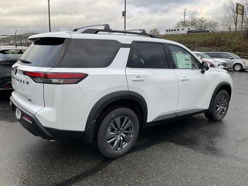 2025 Nissan Pathfinder SV 4WD