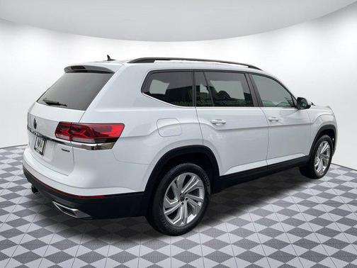 2023 Volkswagen Atlas 3.6L SE w/Technology