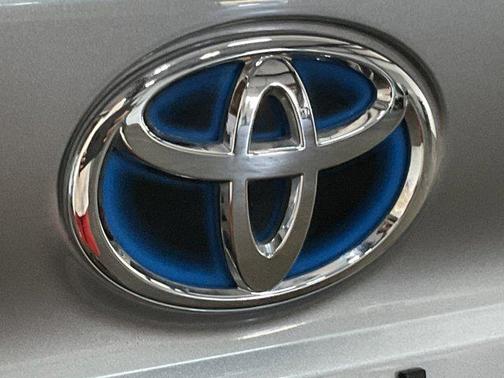2024 Toyota Sienna XLE 8 Passenger