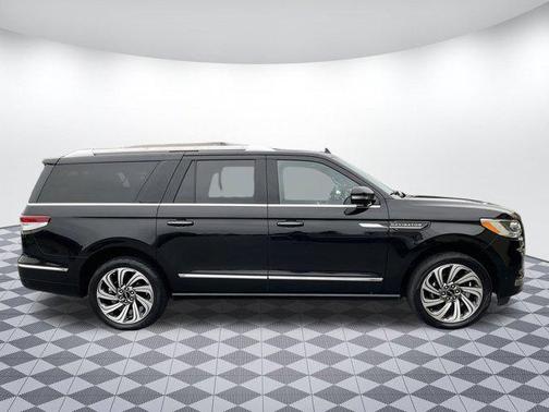 2024 Lincoln Navigator Premiere