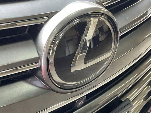 2020 Lexus LX 570 Three-Row