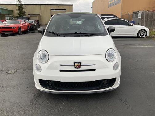 2015 FIAT 500 Abarth