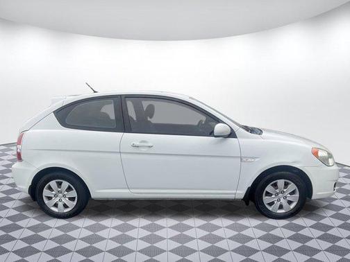 2010 Hyundai Accent GS
