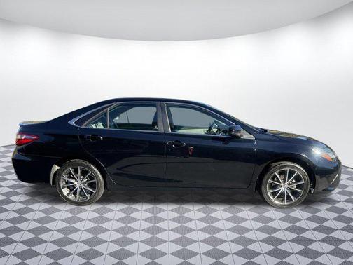 2016 Toyota Camry XSE