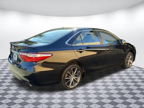 2016 Toyota Camry XSE