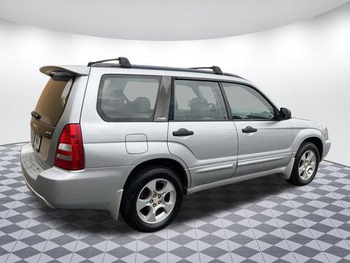 2004 Subaru Forester Base