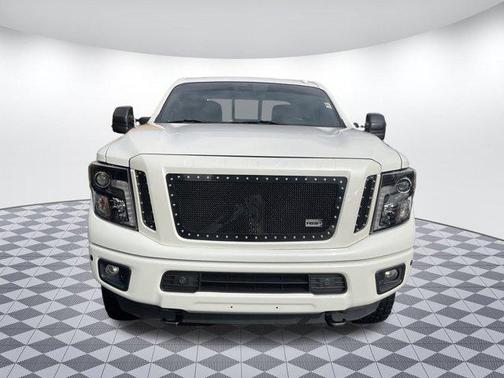 2019 Nissan Titan XD SL