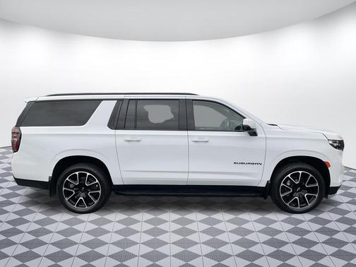 White 2023 Chevrolet Suburban RST