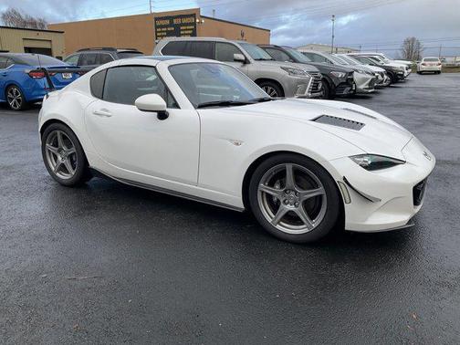 2022 Mazda MX-5 Miata RF Grand Touring