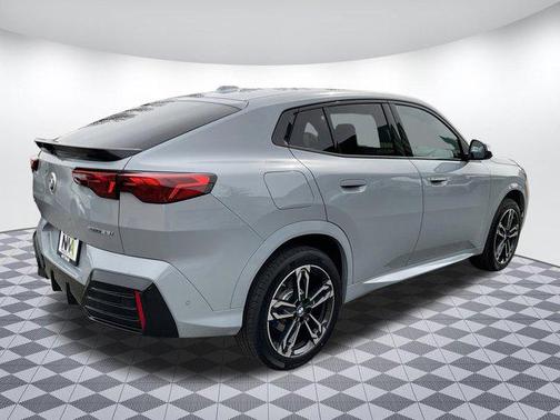 Gray 2025 BMW X2 xDrive28i