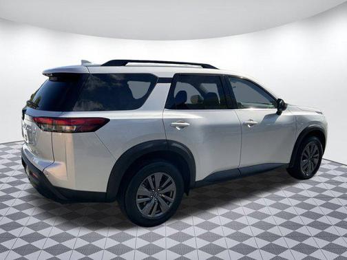 2024 Nissan Pathfinder SV 4WD