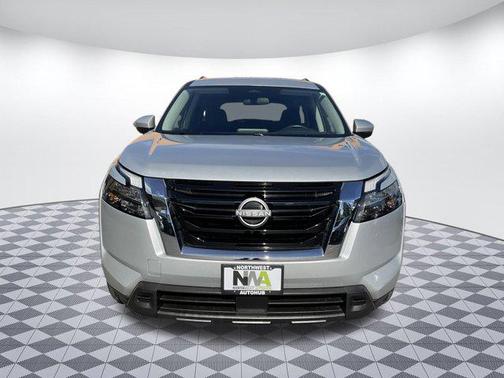 2024 Nissan Pathfinder SV 4WD