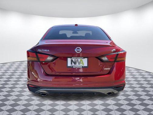 2022 Nissan Altima SR Intelligent AWD