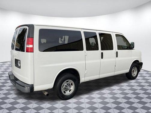 2019 Chevrolet Express 2500 LT