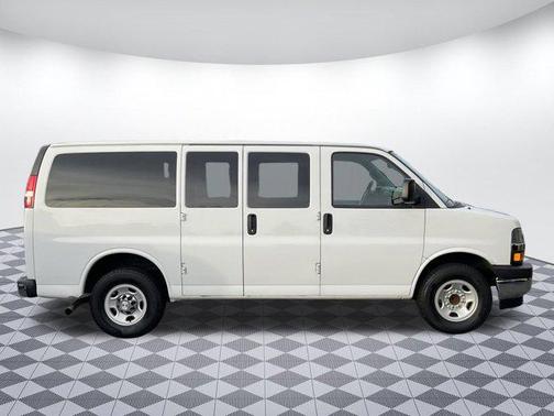 2019 Chevrolet Express 2500 LT