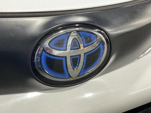 2023 Toyota Sienna LE