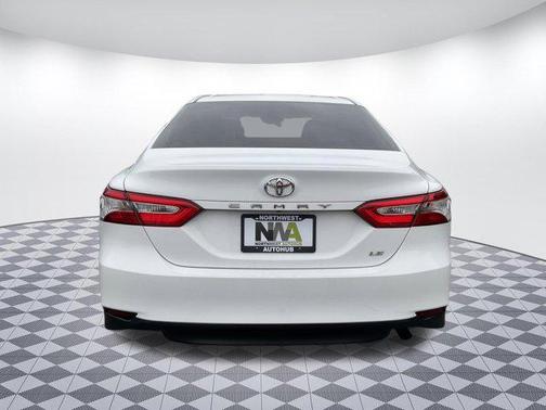 Super White 2018 Toyota Camry LE