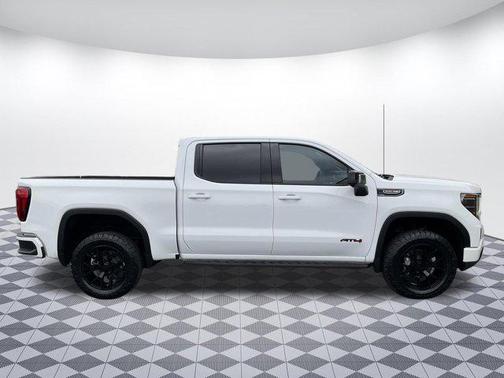 WHTIE 2024 GMC Sierra 1500 AT4