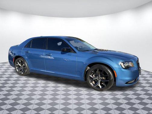 2023 Chrysler 300 Touring