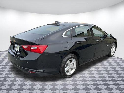 Mosaic Black Metallic 2024 Chevrolet Malibu FWD 1LT