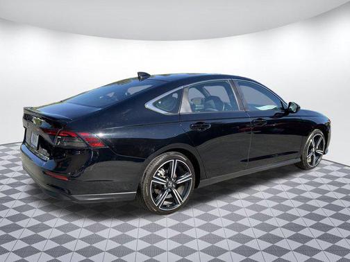 2023 Honda Accord Hybrid Base