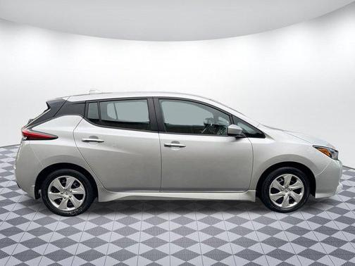 2022 Nissan Leaf S 40 kWh