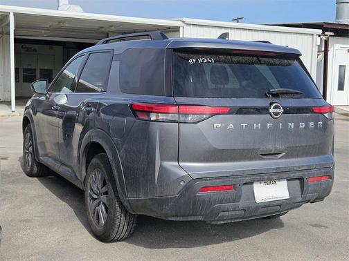 2025 Nissan Pathfinder SV FWD