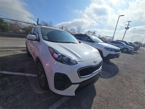 2022 Kia Sportage LX
