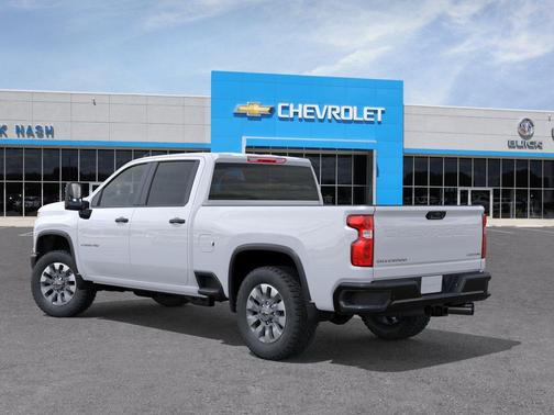 Summit White 2026 Chevrolet Silverado 2500 Custom