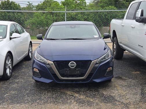 Deep Blue Pearl 2021 Nissan Altima SR FWD