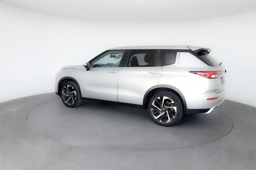 2024 Mitsubishi Outlander SE 2.5 2WD