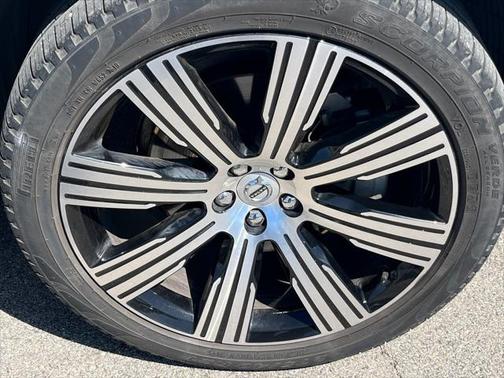 2020 Volvo XC90 T6 Inscription