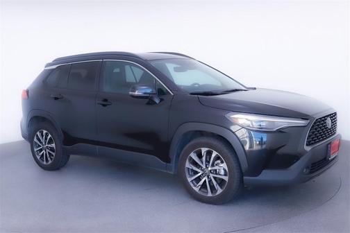 2024 Toyota Corolla Cross XLE