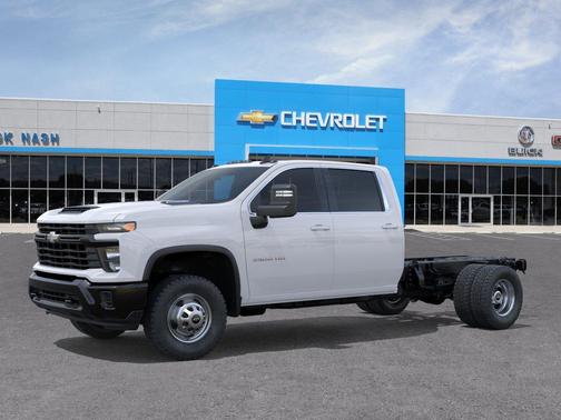 Summit White 2026 Chevrolet Silverado 3500 WT