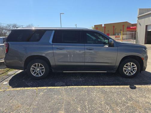 2021 Chevrolet Suburban LS