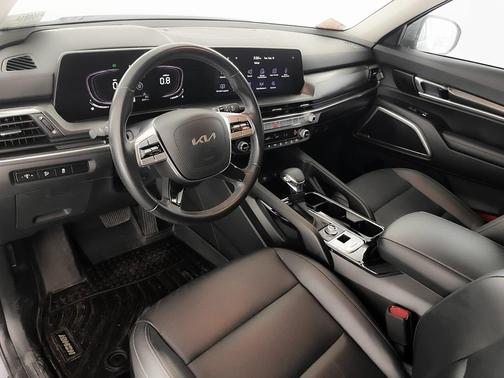 2023 Kia Telluride LX