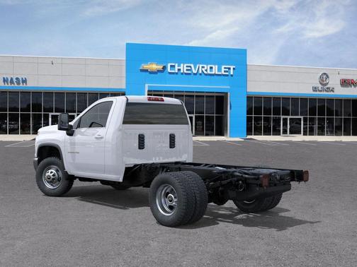 2025 Chevrolet Silverado 3500 WT