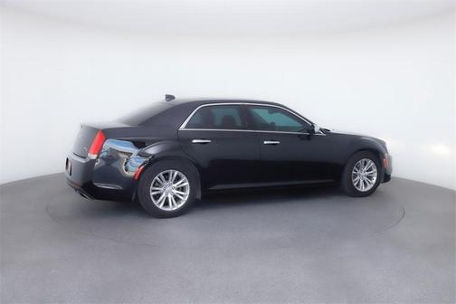 2017 Chrysler 300C Base