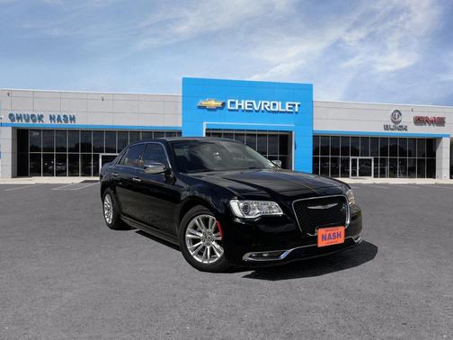 2017 Chrysler 300C Base