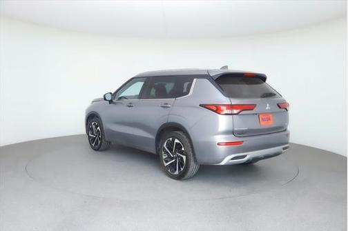 2022 Mitsubishi Outlander SEL 2.5 2WD