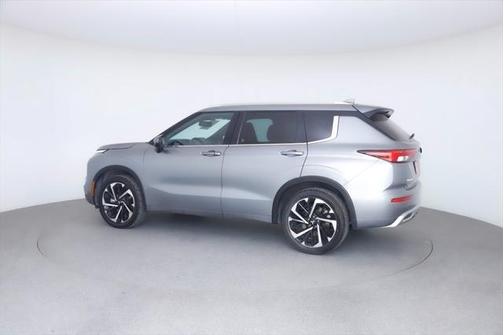 2022 Mitsubishi Outlander SEL 2.5 2WD