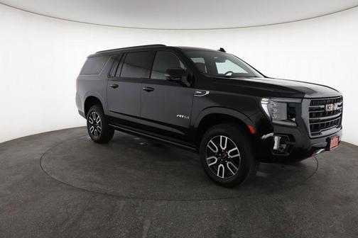 2023 GMC Yukon XL 4WD AT4