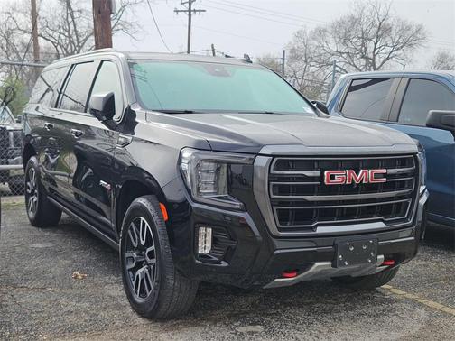 2023 GMC Yukon XL 4WD AT4